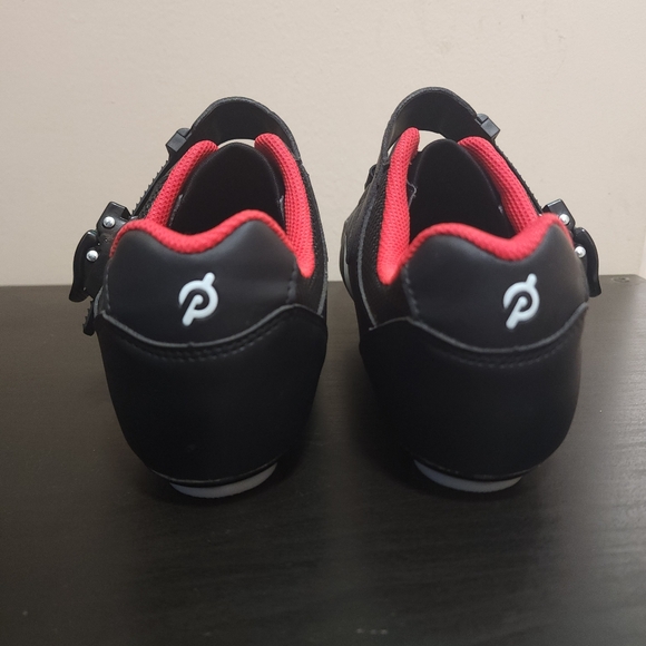 Peloton Snap in Cycling Shoes - Picture 3 of 6
